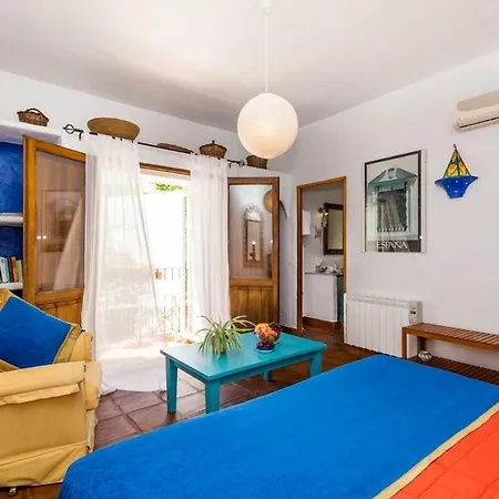 Hotel Castanos (adults Only)